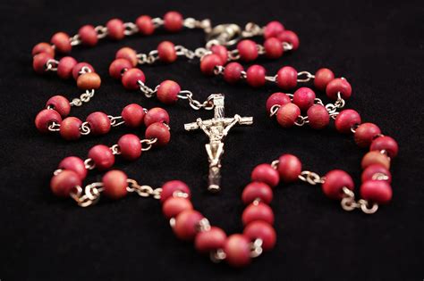Free rosary. Most order for on-hand parts and rosary kits are presently shipping in 1-3 days. Prayer Kneelers, Benches and Small Altars... Handcrafted solid hardwood prayer kneelers and benches (also known as 'prie dieu'), altars and other quality items for home and small chapel use. Oak, walnut, maple, cherry and other wood selections are available. 