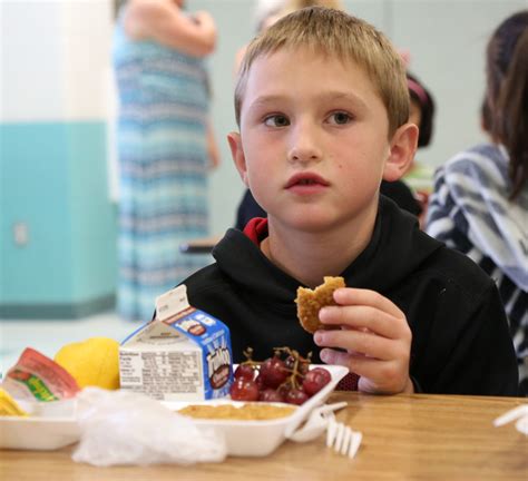 Free school lunch program expands - Idaho Education News