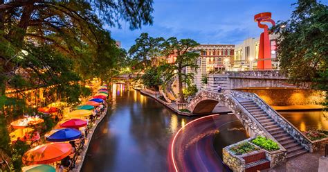 Free stuff to do in san antonio. The 15-mile urban waterway is lined with stores, restaurants, and bars. Look out for Selena's Bridge, made famous by the 1997 Jennifer Lopez movie, Selena. Those hoping to capture the vibrant colors of the Riverwalk can do so by booking a professional local photographer on Flytographer. 849 E. Commerce St, San Antonio, TX 78105. 