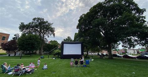 Free summer movies in Glens Falls City Park
