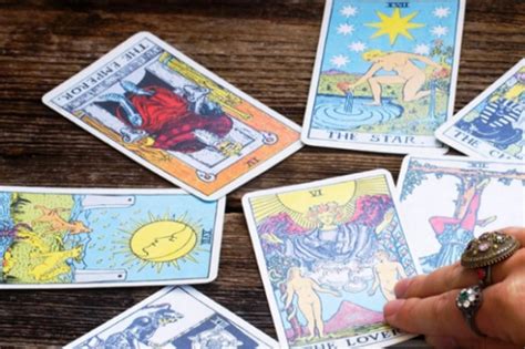 Free tarot card reader. Things To Know About Free tarot card reader. 