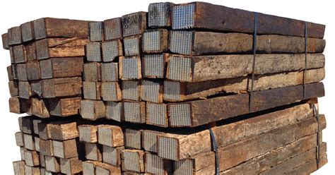 USED railroad ties available by the truckload. They have been used and removed by the railroad. Some are in rough shape. That is why they are free.FULL LOADS ONLY. The loads are approximately 300 ties in used condition. We do not sort. No guarantees on condition or exact quantities. Above picture is representative, not actual ties.- There are approximately 300 ties per load.- Multiple.