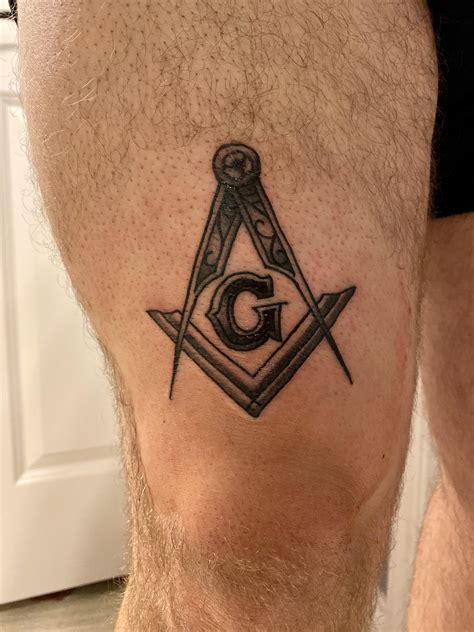 The Freemason tattoo typically consists of a variety of symbols, such as compasses, squares, pillars, eyes and other geometric shapes. The most common symbol associated with the Freemasons is.... 