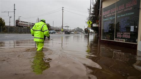 Freeze Warning, Flood Advisory issued for Bay Area as rain moves in Tuesday