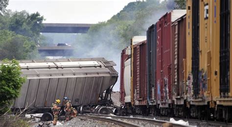 Freight train carrying hazardous material derails in Arizona