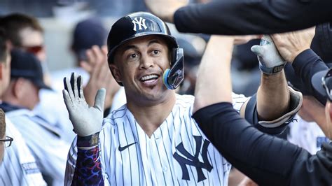 Frelick’s catch in 10th preserves no-hit bid, Yankees rally to beat Brewers 4-3 in 13th