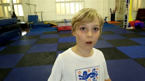 Fremantle Circus School (part 1) - YouTube