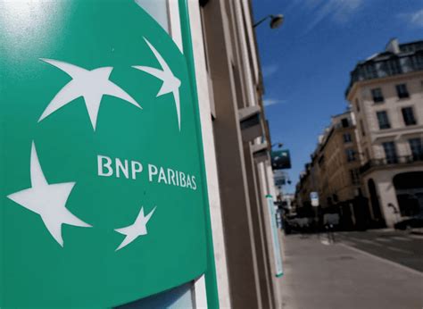 French authorities search 5 banks in Paris in tax fraud case