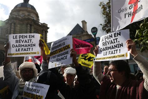 French parliament starts debating a bill that would make it easier to deport some migrants