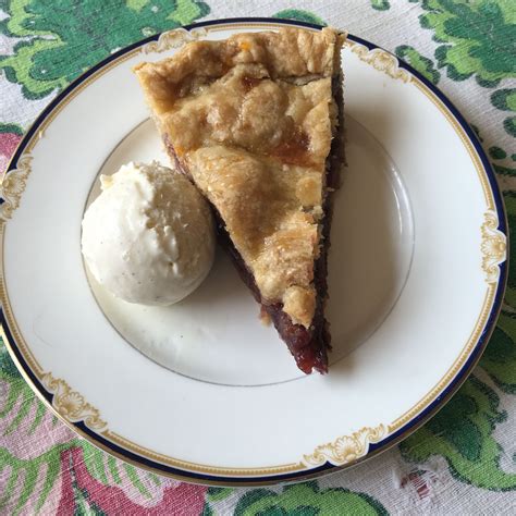 Fresh Fig Pie: Bye-Bye, Summer, and Welcome, Fall - Nancie