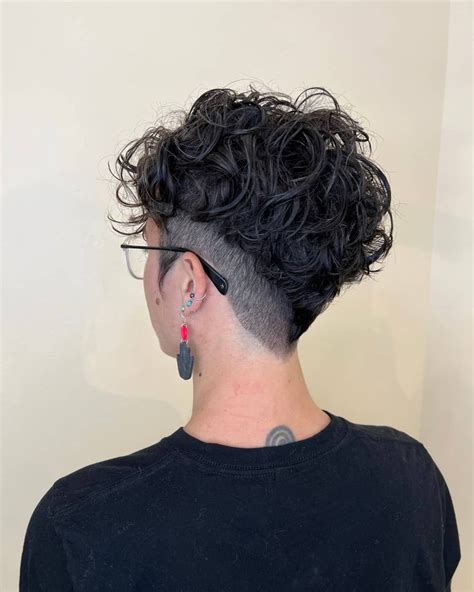 Fresh Nonbinary Haircuts To Inspire Your Next Look