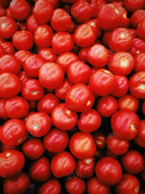 Fresh Tomatoes From Madison Maine — All Year Round