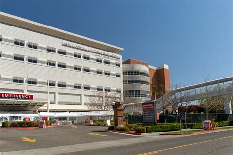 Fresno community hospital. The UCSF-Fresno Department of Orthopaedic Surgery welcomes and invites you to learn more about our excellent, five-year residency program in orthopaedic surgery. Established in 2010, our mission is to train the next generation of knowledgeable, technically skilled surgeons, who will provide high quality, comprehensive orthopaedic care. Our ... 