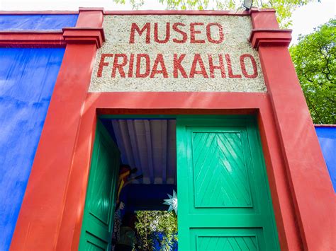 Frida kahlo blue house museum. 