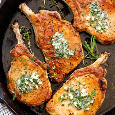 Fried Pork Chops with Garlic Butter