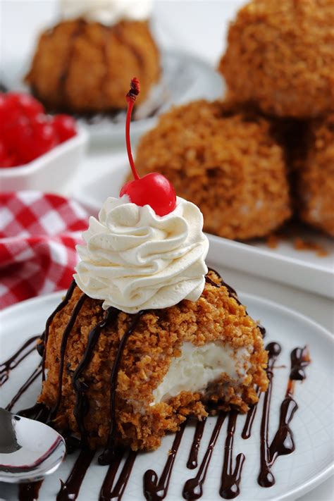 Fried ice. Nov 21, 2566 BE ... Instructions · Scoop ice cream into 1/2 cup-sized balls (1 quart makes 8 scoops). · In a shallow dish, combine crushed cornflakes and cinnamon. 