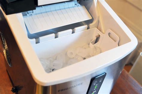 Frigidaire ice maker keeps saying add water. It makes up to 44 pounds of ice per day, with fresh ice within 10-15 minutes of first plugging it in. The large capacity basket holds up to 3 pounds of ice. The Frigidaire nugget ice is smaller than a sugar cube and instantly chills your drinks. It is an ice maker designed with convenience in mind. 