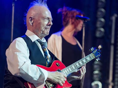 Fripp - Learn about Robert Fripp, a pioneer of guitar, music, and music technology, who co-founded King Crimson and worked with many other artists. Explore his solo …