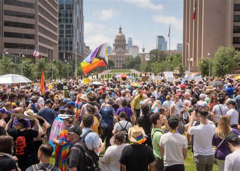 From bathroom bills to trans health care, how Texas lawmakers shifted LGBTQ+ focus since 2015