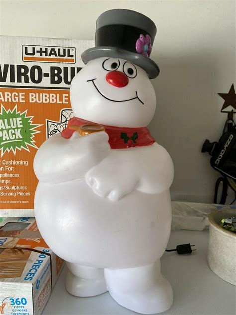 Poloron Frosty Snowman With Hole For Broom 31 Lighted Blow Mold Display Item specifics Condition: Used an item that has been used previously. The item may have some signs of cosmetic wear Shape: Silhouette Character: Frosty the Snowman Occasion: Christmas Power Source: Corded Size: Medium Indoor/Outdoor: Indoor & Outdoor Area …. 