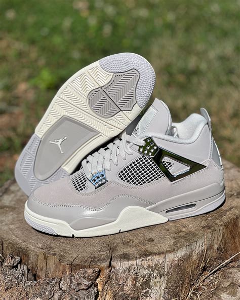 Jordan 4s are one of the most popular and iconic sneakers in the world. With their unique design and recognizable features, they are highly coveted by sneaker enthusiasts and colle.... 