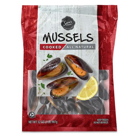 Frozen mussels. Stovetop - From Frozen **Stovetop Instructions: **Remove a vacuum-sealed pouch from outer bag. Place unopened pouch into boiling water, boil for 7 minutes or until mussels are hot. **Microwave - From Frozen **Remove a vacuum-sealed pouch from outer bag. Puncture holes in pouch with a fork before placing into the microwave. 