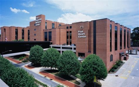 Frye regional. Frye Regional Medical Center employs more than 1500 professional and clinical staff. Our medical center is a 355-bed acute care facility which offers a broad array of inpatient and outpatient care. 