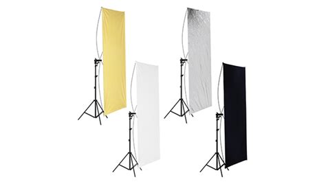 Fstoppers Reviews the Neewer Flat Panel Light Reflector