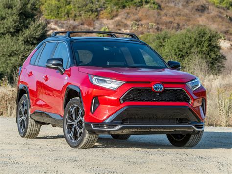 Fuel efficient suvs. For most trims, the 2024 RAV4 Hybrid is rated for an impressive 41 mpg city, 38 mpg highway, 39 mpg combined, despite coming standard with AWD. If you’re looking for even more efficiency out of a RAV4, check out the 2024 RAV4 Prime, which adds plug-in hybrid technology to the mix. The Best Electric SUVs for Efficiency. 