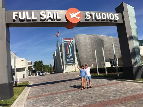 Full Sail Online Login. Setting up... Log into Full Sail University's learning management system for access to your classes, grades, and assignments.. 