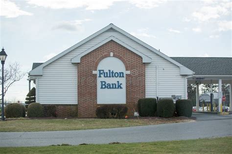 The bank has most branches in Pennsylvania, New Jersey, Maryland, Delaware and Virginia. As of today, Fulton Bank is the 37th largest bank in US by branch count. Fulton Bank is the 7th largest bank in Pennsylvania with 108 branches; 13th in New Jersey with 54 branches, 12th in Maryland with 24 branches, 8th in Delaware with 10 branches and 43rd ...