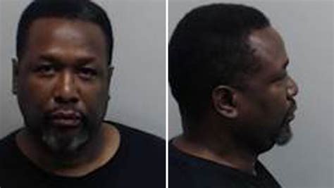 Fulton county arrest mugshots. Aug 24, 2023 · Trump arrested, booked and released at Fulton County Jail in Georgia election case Trump surrendered on racketeering and other charges and had his mug shot taken before he was released on a ... 