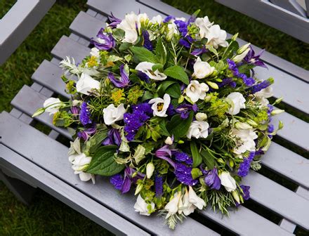 Funeral Flowers Caversham, Berkshire - A.B. Walker