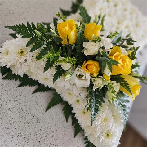 Funeral flowers northampton.  Shop & send bouquets, funeral tributes, wedding ...