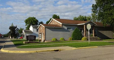 Appleton Power Equipment, Hardware, and Floral. 421 N Munsterman St. Appleton, Minnesota 56208. 320-289-1321. Visit the Website. Zniewski Funeral Homes | provides complete funeral services to the local community.. 