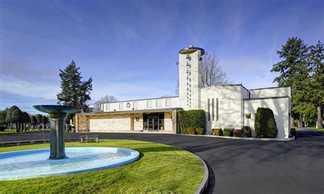 Funeral home in portland. .  ...