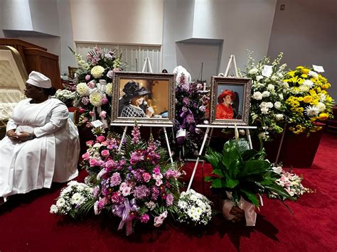 Funeral home in springfield ma.  Browse trusted funeral homes providers in Springfie...