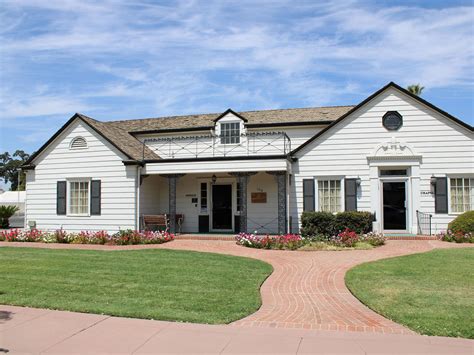 Funeral homes hanford.  Webget information about whitehurst mcnamara fune...