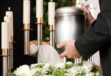 Funeral homes hollywood fl.  Duties include setting up rooms for Funeral, cremation...