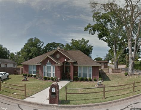 Funeral homes in bellville texas. BRENDA KAY LYTH MAREK, 75, of Bellville, Texas, passed away Monday, March 6, 2023, in Brenham, Texas. Just two weeks and one day after the death of her beloved husband, Douglas. She was born June 14, 1947, in Bellville, Texas, the daughter of William B. and Ernestine Porter Lyth, Sr. 
