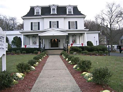 Funeral homes in englewood nj. .  ...