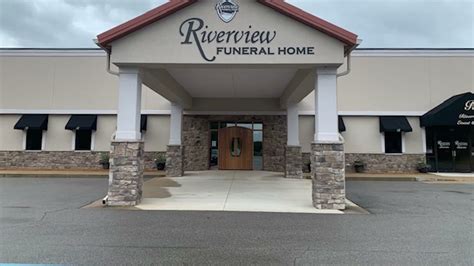 Funeral homes peru il.  With our many years of experience in caring fo...