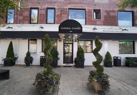 Funeral homes queens.  Quinn & Sons Funeral Home to start planning a funeral or cre...