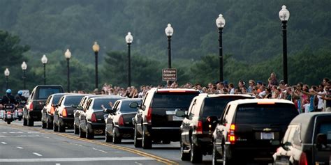 Funeral procession laws maryland.  Some Funeral processions are solemn ...