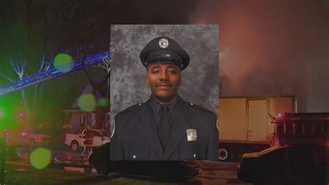 Funeral services Friday for Chicago firefighter Jermaine Pelt