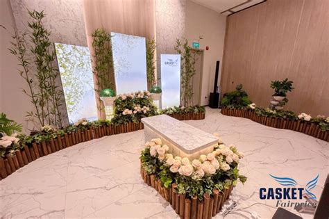Funeral set up ideas.  Aug 2, 2023 · To help, we&rsquo;ve gathered an array of memorial ...