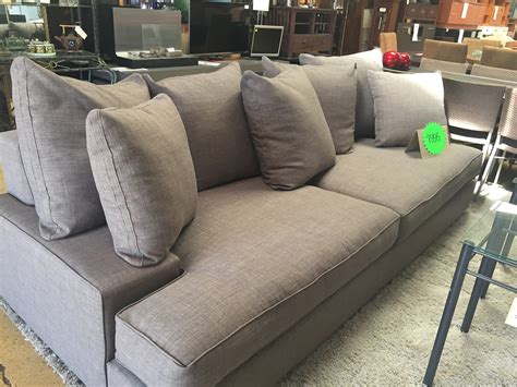 Furniture for sale chicago. When you’re short on cash or you can’t find exactly what you want in stores, secondhand furniture can be an economical option for filling your space. You can find it a variety of locations, but knowing exactly what you should look for is ke... 