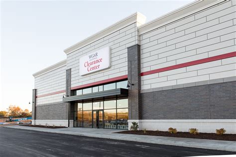 Ethan Allen - Furniture Store Near Appleton, Wisconsin Browse All Stores. 1 Store. View Our Participating Retailers. Ethan Allen. 22.51 miles. 2674 S Oneida St, Green Bay, 54304 +1 (920) 600-9161. Route. Directions. Shop Sofas and Sectionals Shop Sales. Popular Categories. Bedroom. Kitchen & Dining Room. Living Room. Prev. 1.. 