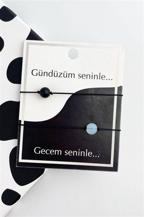 Gündüzüm seninle.