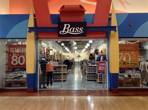 G h bass and company. Browse a great selection of pants and denim for men from your favorite brands. Enjoy the hottest trending designs at affordable Costco prices today! 